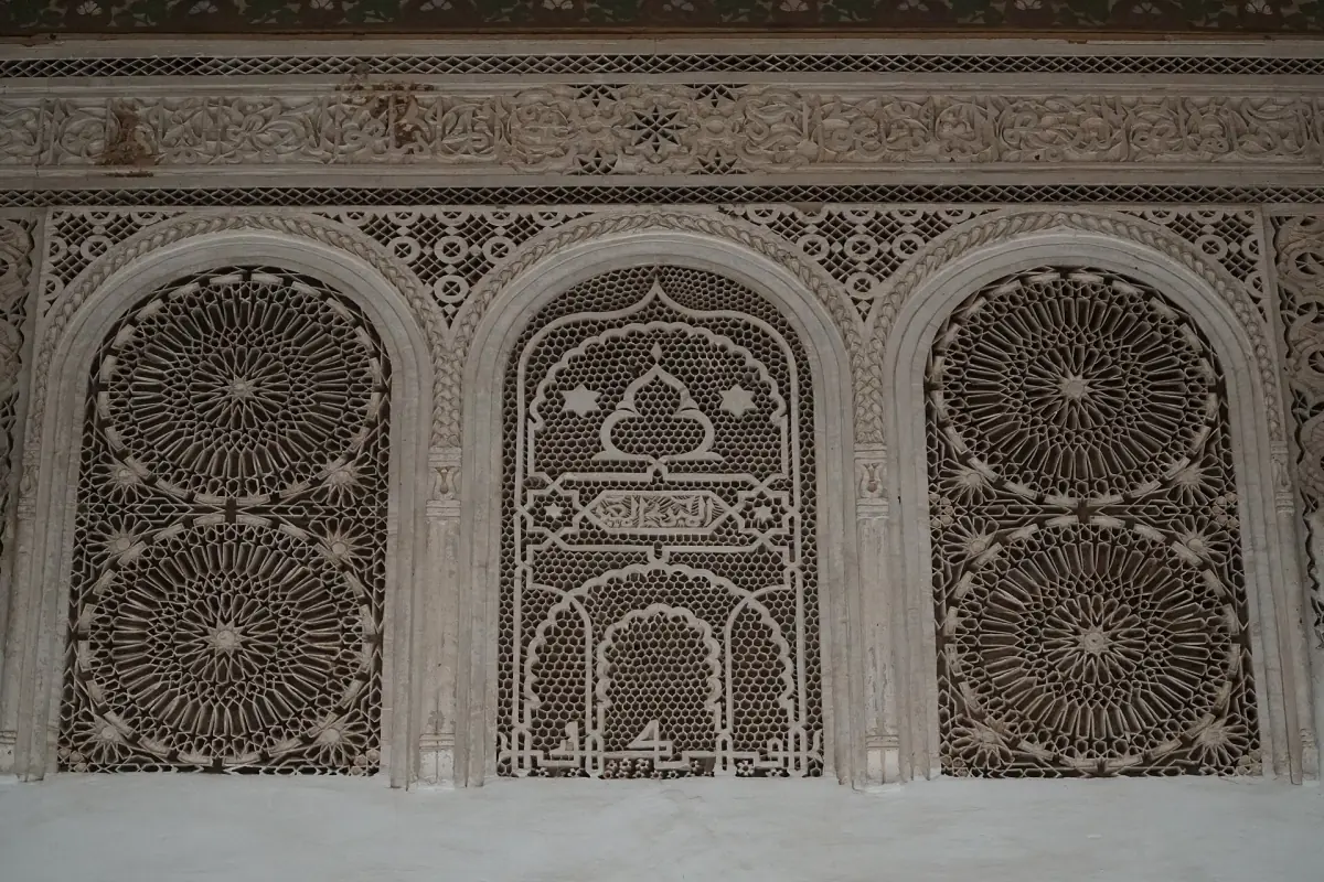 Carved stucco arches in the Bahia Palace