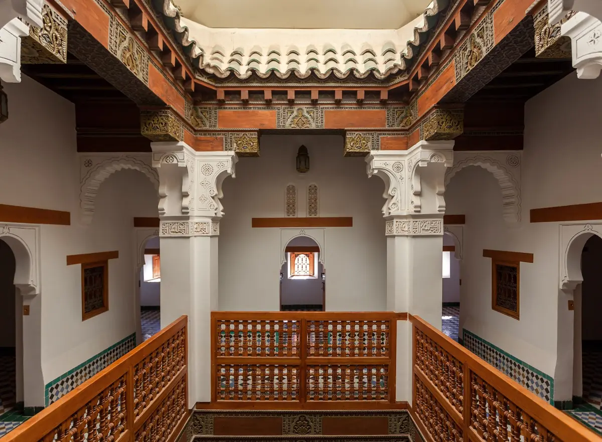 Holzgalerien in der Medersa Ben Youssef