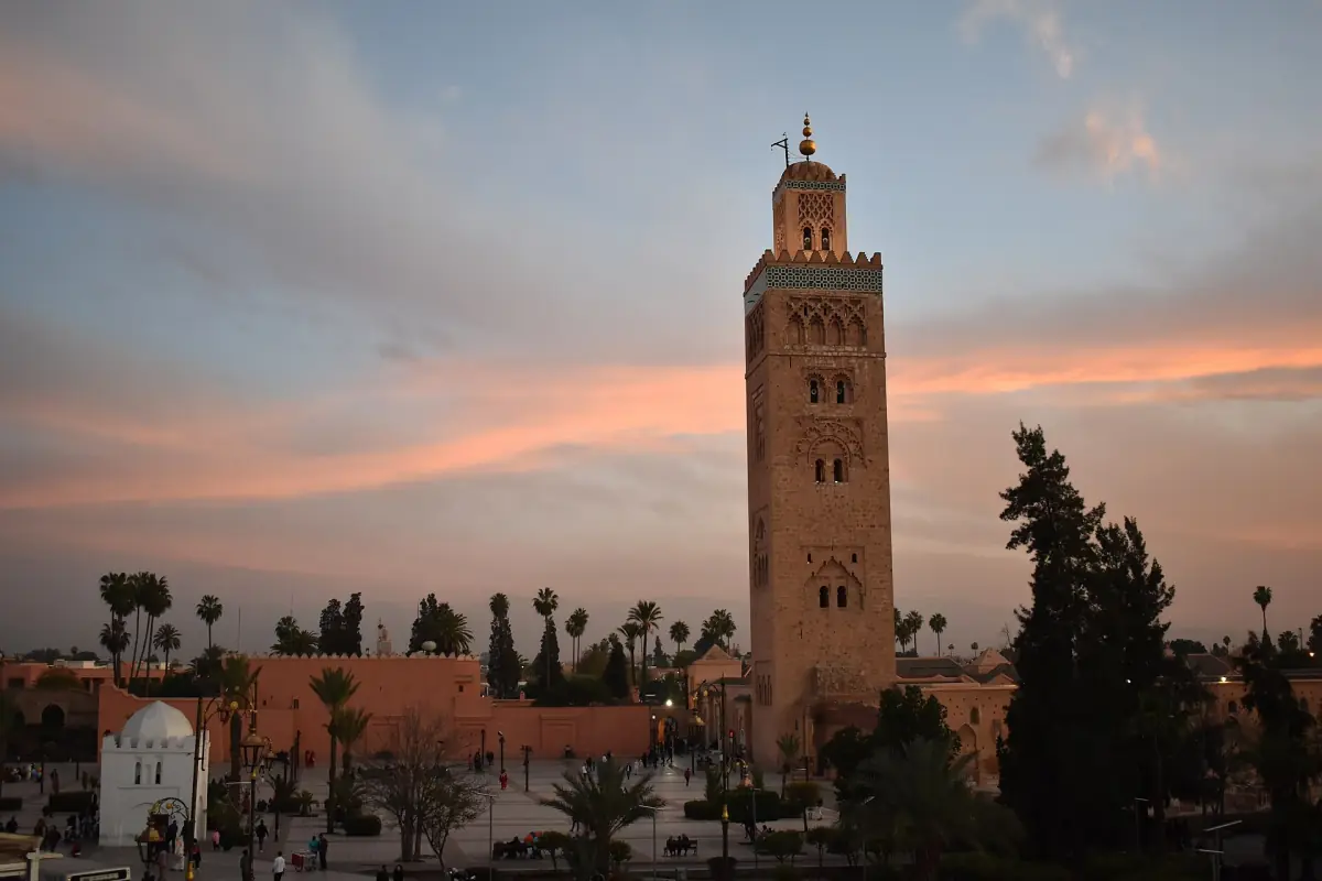 Das Minarett der Koutoubia bei Sonnenuntergang